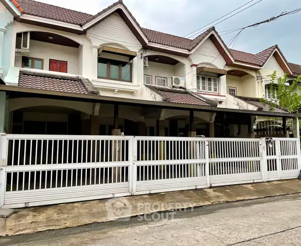 image_rental-5975597