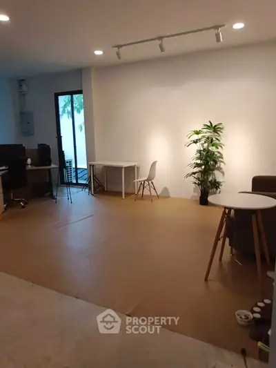 image_rental-29728644