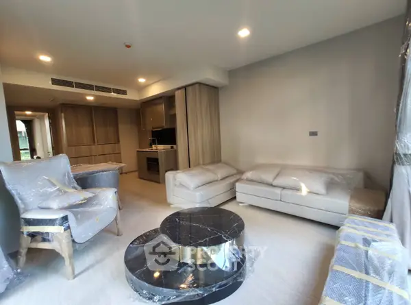 image_rental-5303675