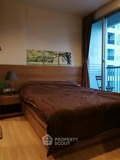 Fully Furnished 1 Bedroom Condo at Rhythm Sathorn-5