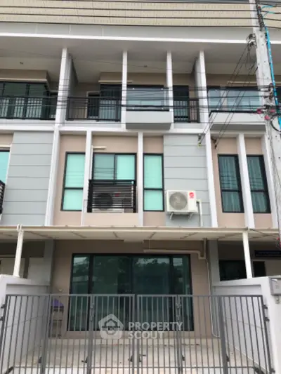 image_rental-27044645