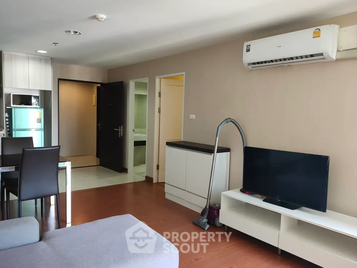 Fully Furnished 1 Bedroom Condo at Belle Grand Rama 9-1