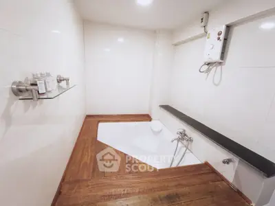  1 Bedroom Condo at Pathumwan Place Condominium-3