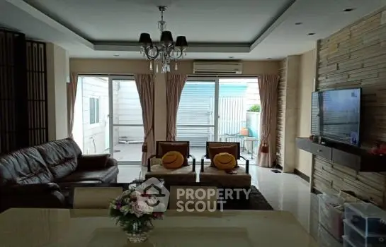 image_rental-6647599