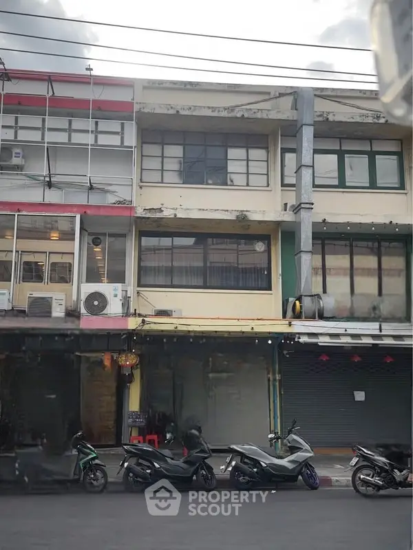 image_rental-27417600