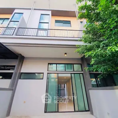 image_rental-27680894