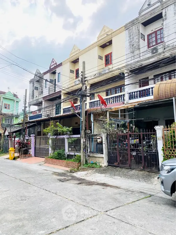 image_rental-29882747