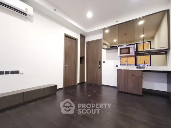 image_rental-10007877