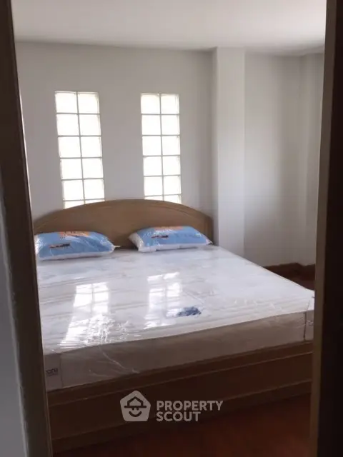  1 Bedroom Condo -1