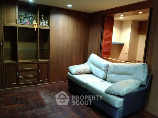 image_rental-4812107