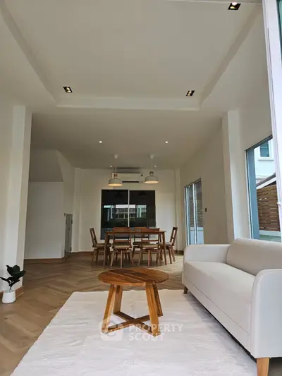 image_rental-27007813