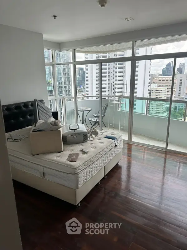 image_rental-26995613