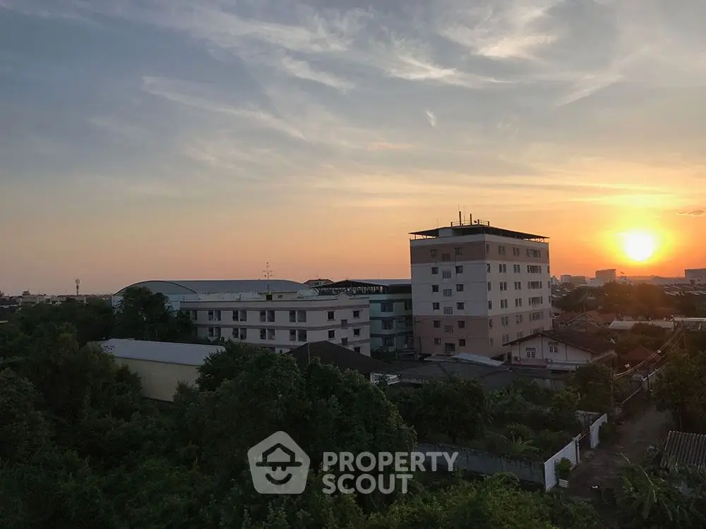  1 Bedroom Condo -13