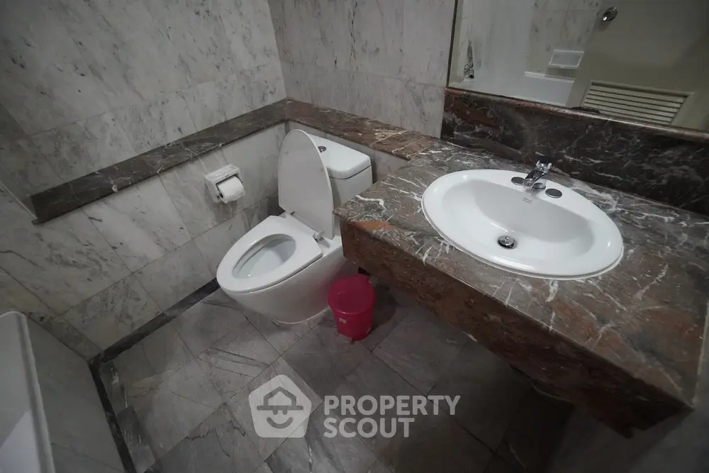  3 Bedrooms Condo at Regent Royal Place 2 Condominium-1