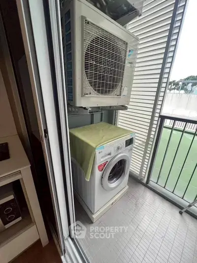 Compact balcony with washing machine and air conditioning unit