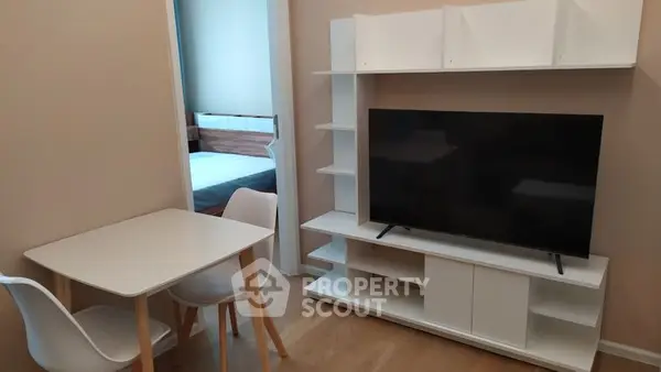 image_rental-5477373