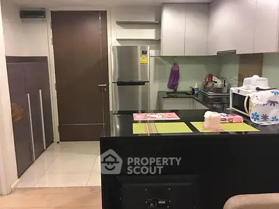 Fully Furnished 1 Bedroom Condo at 15 Sukhumvit Residences-5