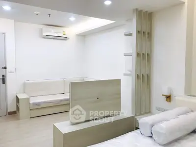  1 Bedroom Condo at Life Ratchada Huaikwang-2
