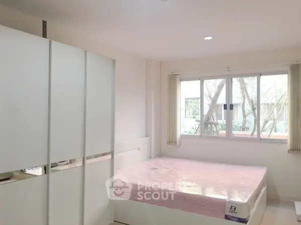 image_rental-27009424