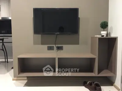 1 Bedroom Condo at Hue Sukhumvit-2