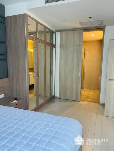 Fully Furnished 2 Bedrooms Condo at Noble Ploenchit-3