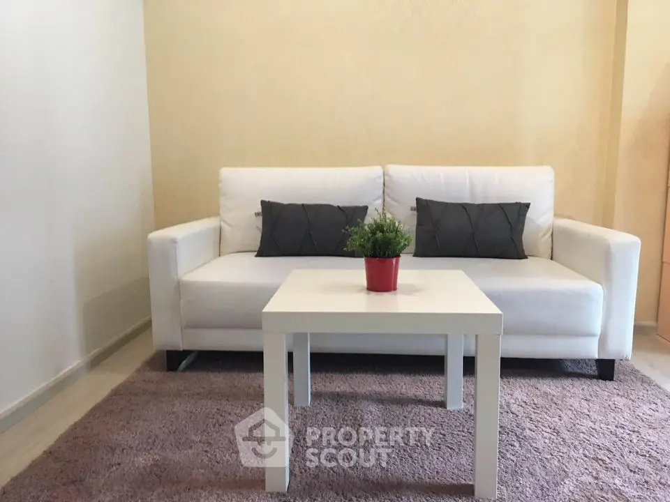 Fully Furnished 1 Bedroom Condo at The Excel Groove Lasalle 52-4