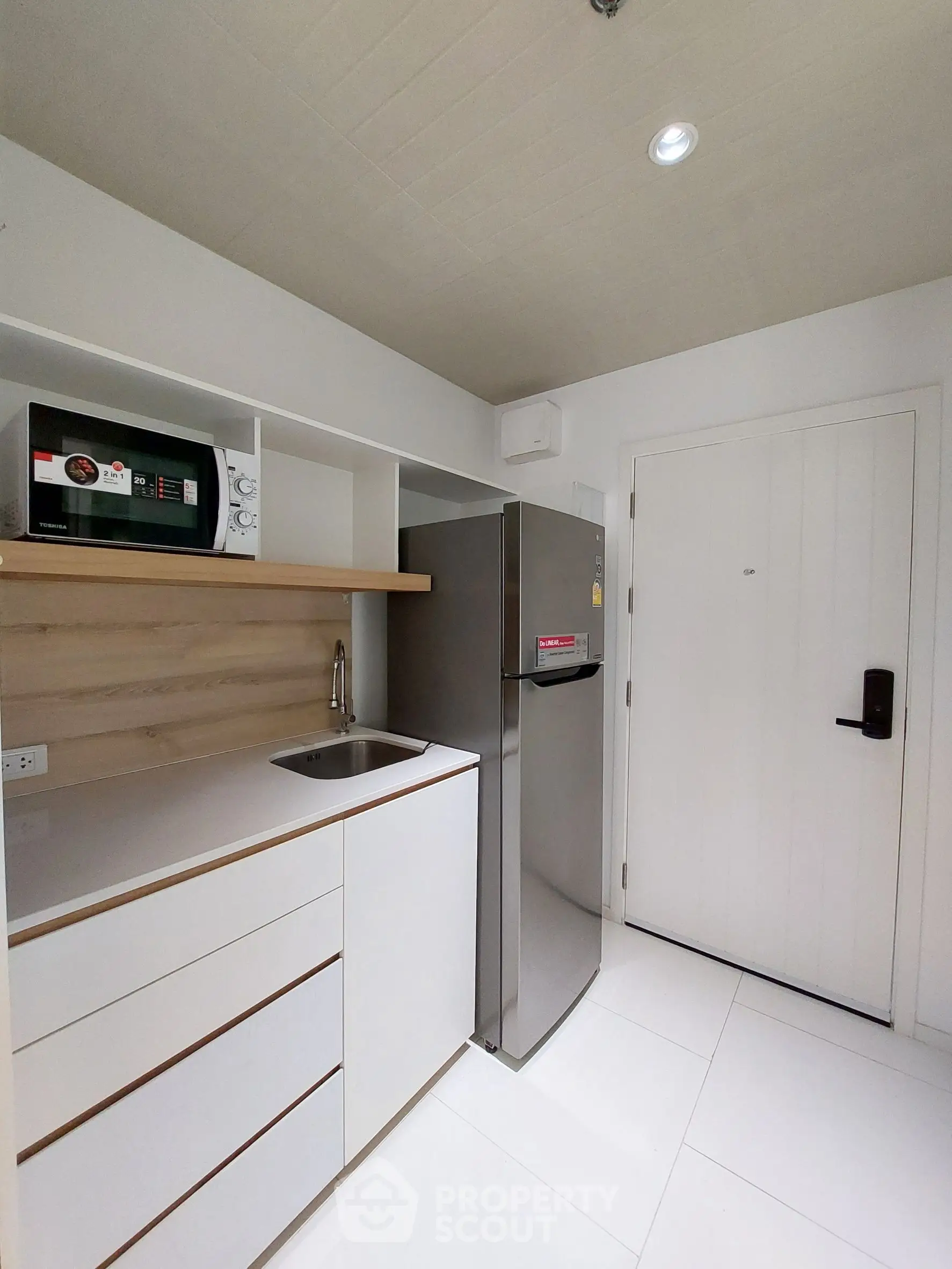 Triple Y Residence 