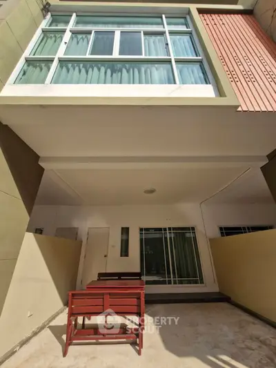 image_rental-29786319