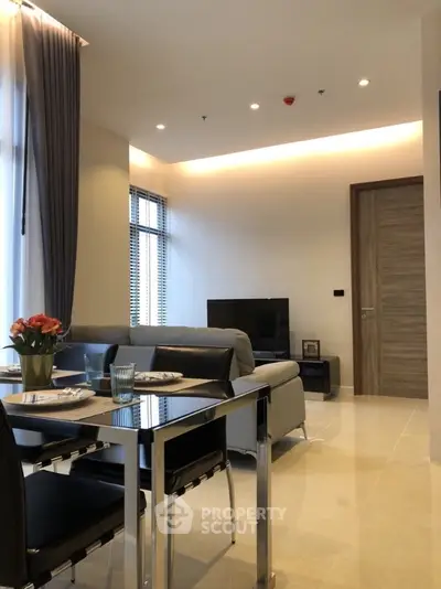 2 Bedrooms Condo at Mayfair Place Sukhumvit 50-2