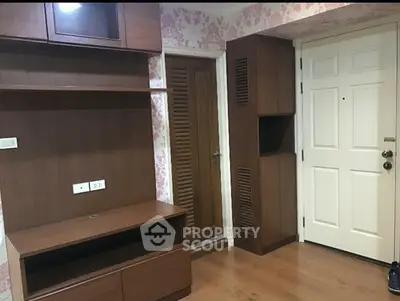  1 Bedroom Condo at Lumpini Place Phahol Saphankhwai-4