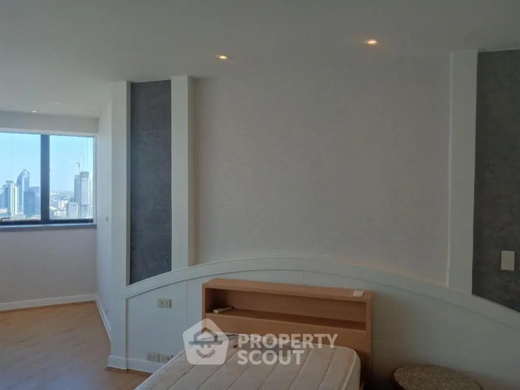 Fully Furnished 3 Bedrooms Condo at President Park Condominium-1
