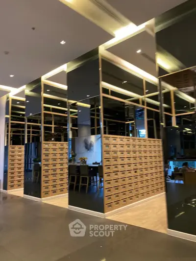  2 Bedrooms Condo -4