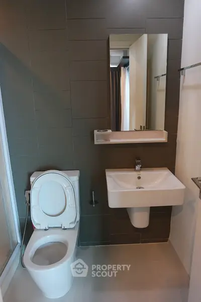  1 Bedroom Condo at The Key Wutthakat-2