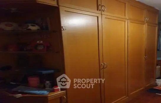 image_rental-8412686