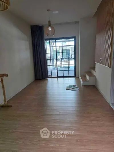 image_rental-27648855