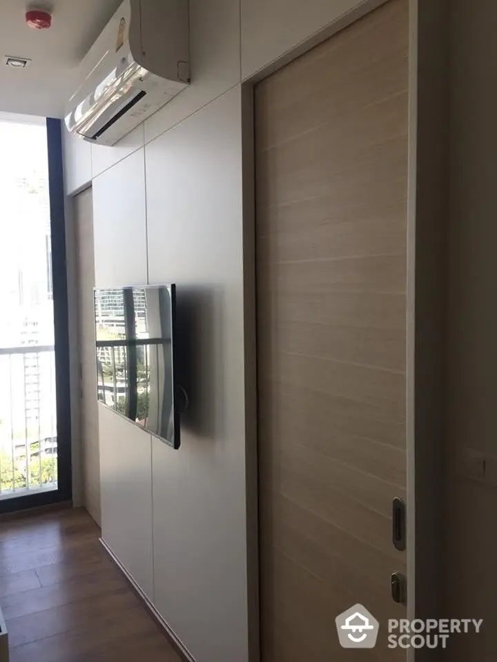  1 Bedroom Condo at Park Origin Phrom Phong-1