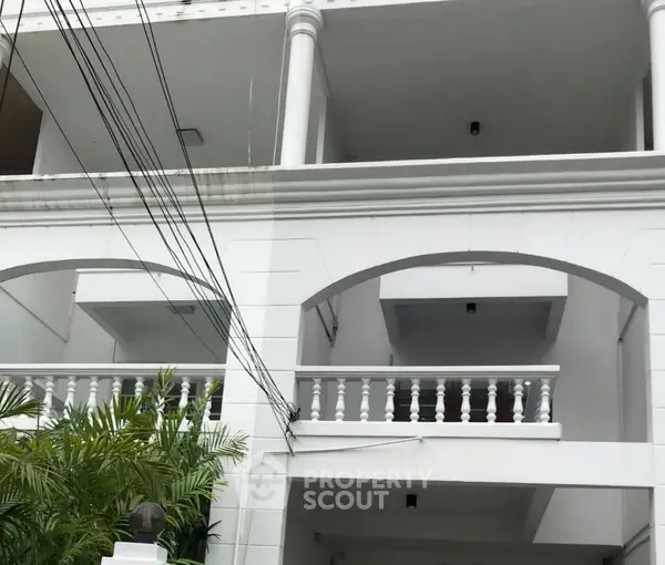 image_rental-31500798