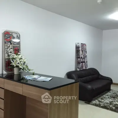  1 Bedroom Condo at Supalai Park Ekamai Thonglor-2