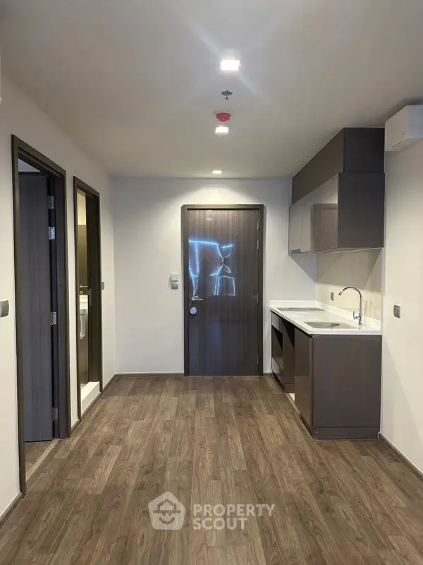 image_rental-10207776