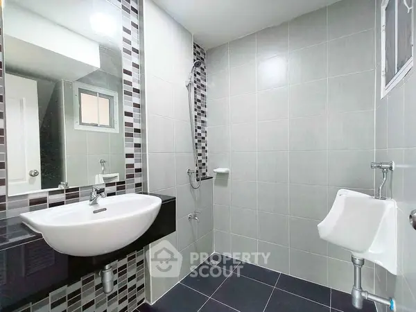 image_rental-24040753