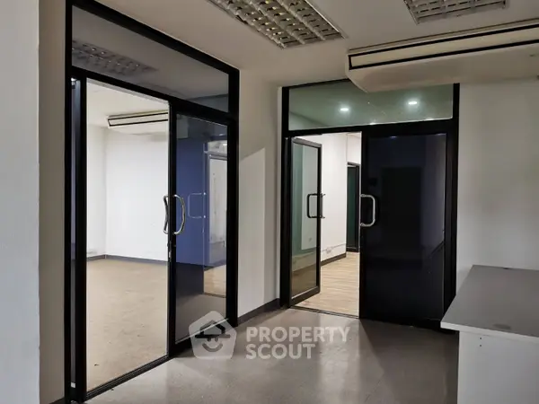 image_rental-29238738