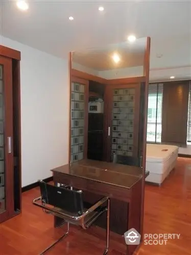  2 Bedrooms Condo at Avenue 61 Condominium-4