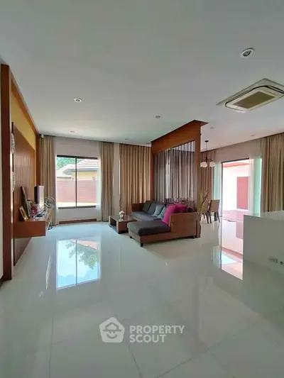 image_rental-31538457