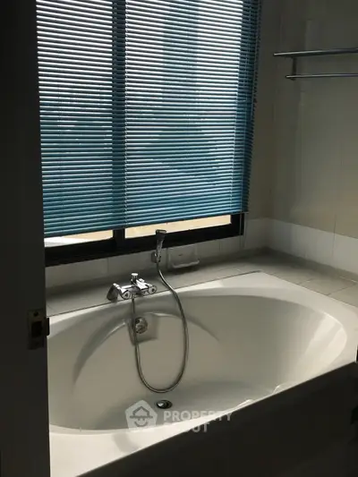  3 Bedrooms Condo -4