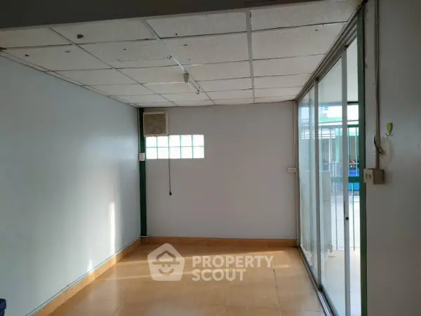 image_rental-20561071