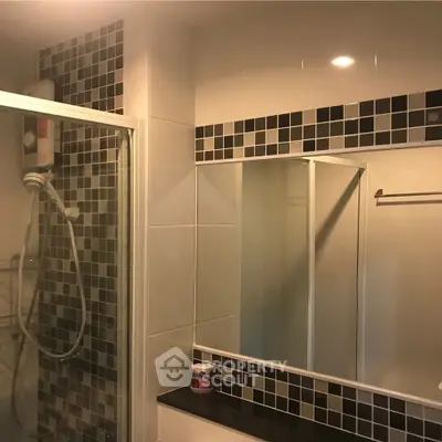  1 Bedroom Condo at Regent Home 22 Sukhumvit 85-2