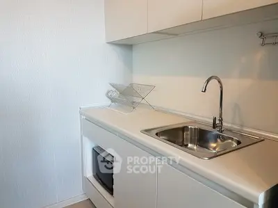  1 Bedroom Condo at Chewathai Phetkasem 27-3
