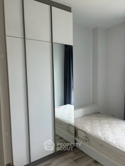 1911178-2-Photoroom.png