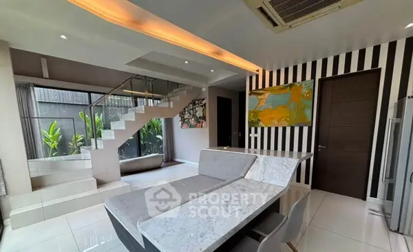 image_rental-31423418