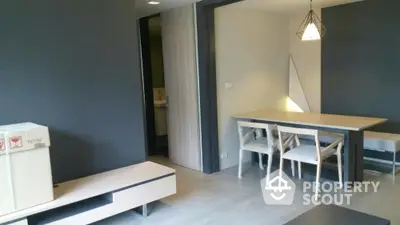  2 Bedrooms Condo at Circle Sukhumvit 11-2